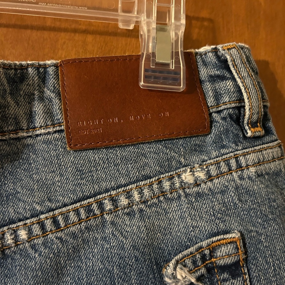 Zara The HW Jean Shorts - Picture 4 of 6